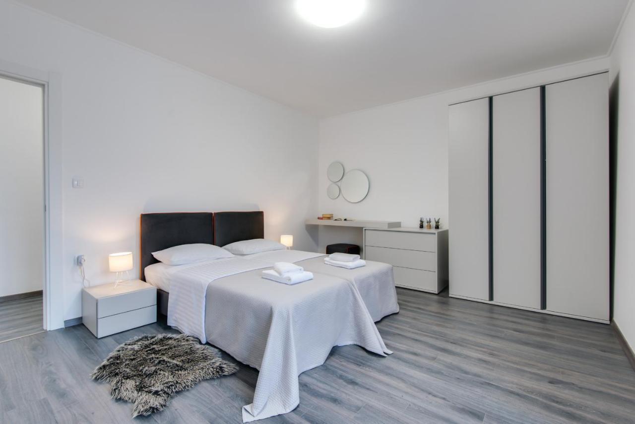 Apartments Sherri Рийека Екстериор снимка